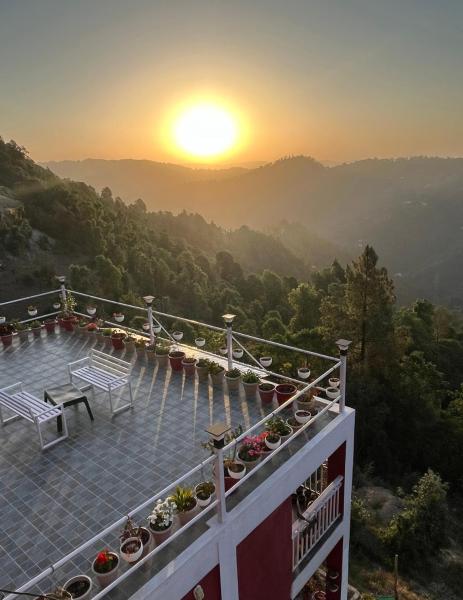 A la foto es mostra l'objecte EcoEscape Mukteshwar situat a la ciutat de Mukteswar.