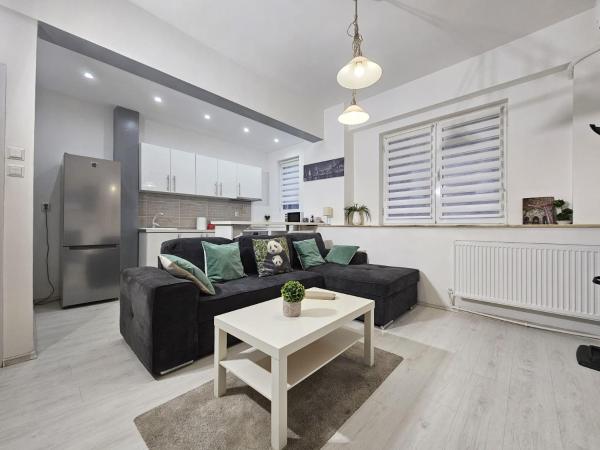 Trendy Modern Loft Luxury Stay in a Stylish Space, Bukarest