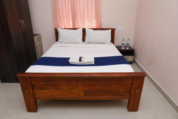 A la foto es mostra l'objecte Grand Coastal Moonlight - Uthandi, ECR situat a la ciutat de Chennai.