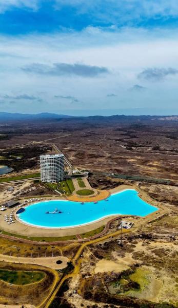På billedet ses objektet Ecusuites Karibao Room 3 Genius playas beliggende i byen Playas.
