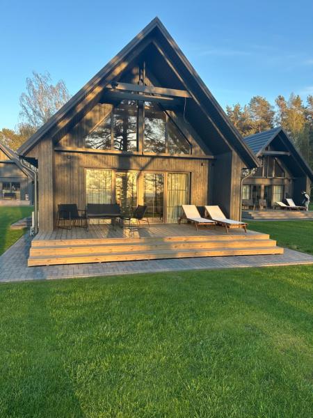 A la foto es mostra l'objecte Storm Villas situat a la ciutat de Ventė.