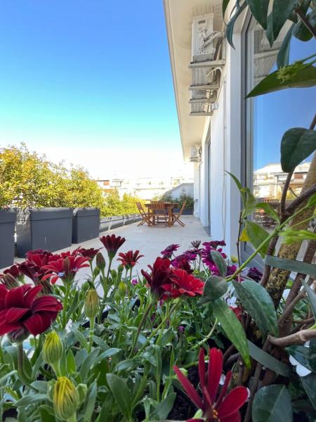 A la foto es mostra l'objecte Elegant Penthouse near Beach situat a la ciutat de Bari.