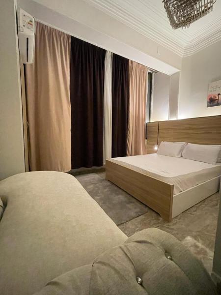 A la foto es mostra l'objecte Abdeen palace view Hotel situat a la ciutat de El Caire.
