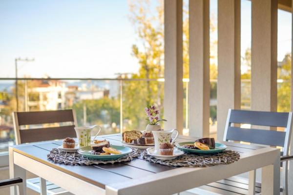 Na zdjęciu widoczny jest obiekt Aura Luxury Suites - Olympiada Seaside Getaways położony w mieście Olympiada.