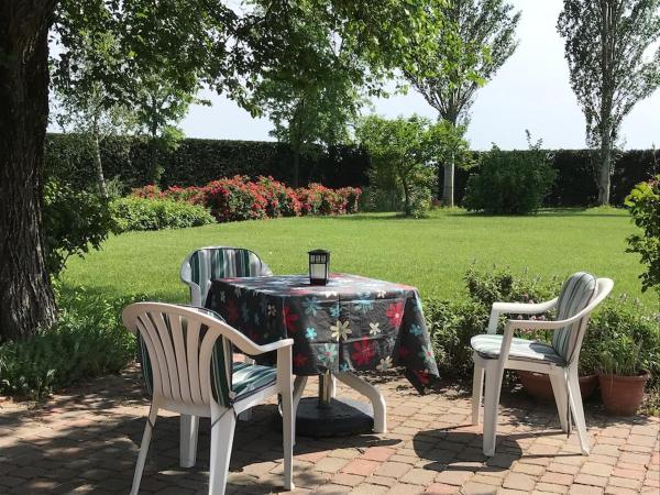 На фото показан объект BED & BREAKFAST Orizzonte, расположенный в городе Каорле.