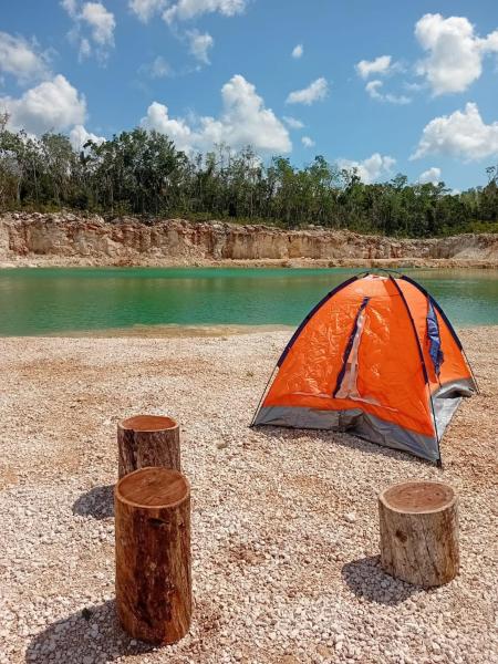 Na zdjęciu widoczny jest obiekt Camping Kitam położony w mieście Tulum.