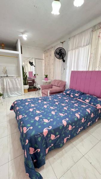 A la foto es mostra l'objecte Intimate, comfortable and pleasant situat a la ciutat de Cali.
