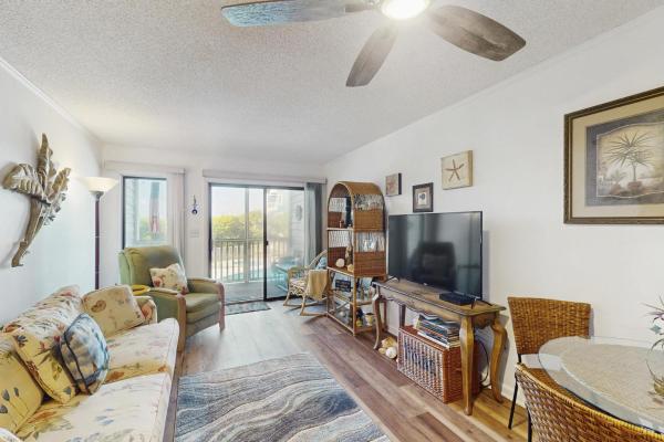 A la foto es mostra l'objecte Island Beach & Racquet Club B109 situat a la ciutat de Atlantic Beach.