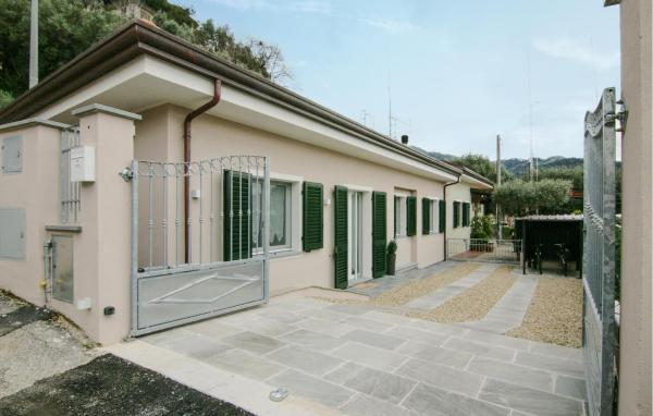 På billedet ses objektet 3 Bedroom Nice Home In Ripa beliggende i byen Vallecchia.