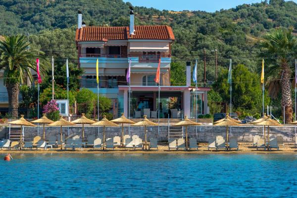 Over Sea Rooms & Villas - Grecia