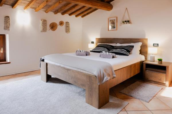 Na fotografii je vidět objekt Garda Lake & Relax - Bellavista Flat 15min from Garda nacházející se ve městě Dolcè.