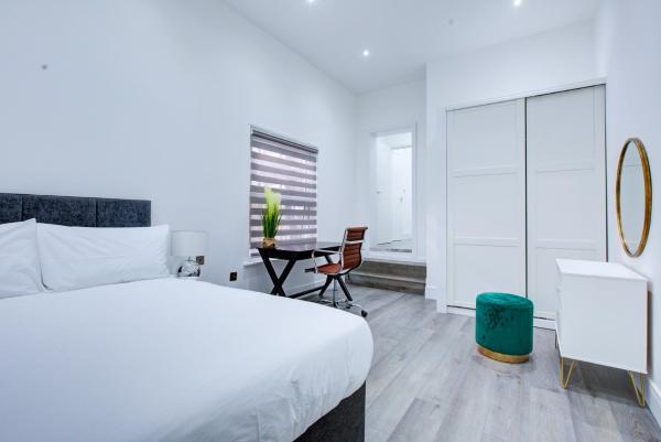 Hybrid Resi - London, Wandsworth close to Clapham, London