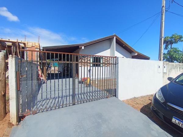 En la foto se muestra el objeto Casa Porto Maringá ubicado en la ciudad de Marilena.
