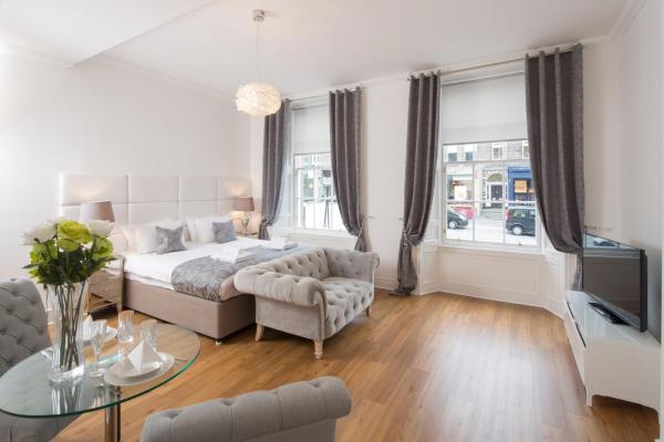 A la foto es mostra l'objecte Edinburgh Castle Apartments situat a la ciutat de Edimburg.