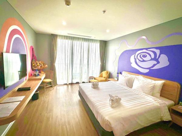På bilden syns objektet Flamingo Hải Tiến - Phòng Deluxe giường King som ligger i staden Thanh Hóa.