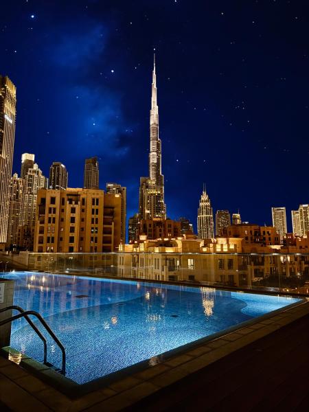 På billedet ses objektet FULL Burj Khalifa View Luxury Stay in Downtown beliggende i byen Dubai.