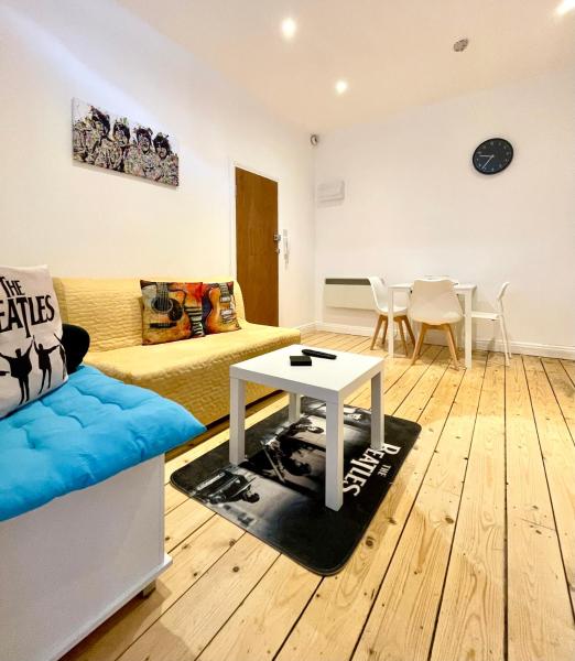 Cozy Balcony Flat With Canal View, Londyn