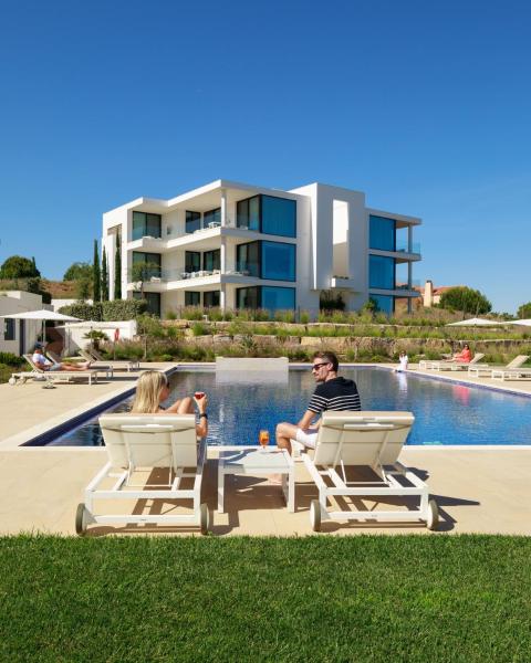 A la foto es mostra l'objecte Monte Rei 3 bed Penthouse Apt situat a la ciutat de Campeiros.