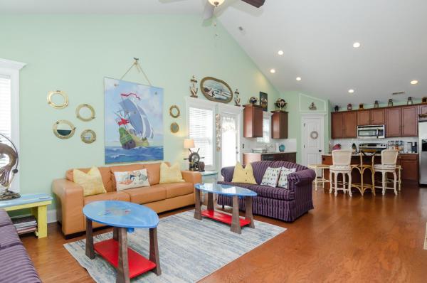 Na fotografii je vidět objekt Salt Air Cottage by Bryant Real Estate nacházející se ve městě Carolina Beach.