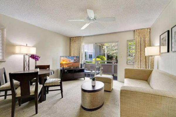 A la foto es mostra l'objecte Plantation Hale #C5 situat a la ciutat de Kapaa.