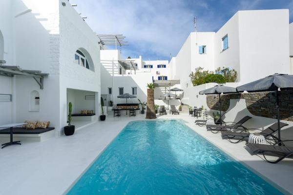 På billedet ses objektet Vammos Luxury Residences beliggende i byen Naousa.