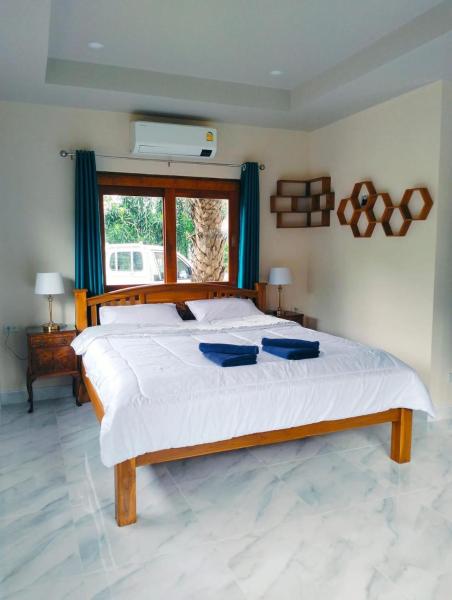 A la foto es mostra l'objecte 1 BR, Hidden Gem Private Beach Bungalow situat a la ciutat de Surat Thani.