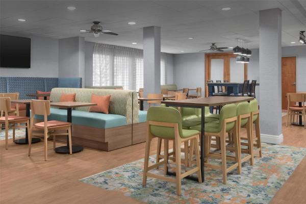 A la foto es mostra l'objecte Hampton Inn Pittsburgh Greentree situat a la ciutat de Bridgeville.