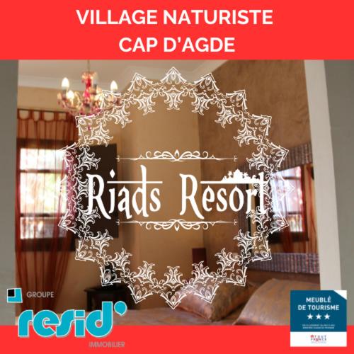 Na zdjęciu widoczny jest obiekt Suite Bradia, Riad 2 Couple only au village naturiste położony w mieście Cap d'Agde.