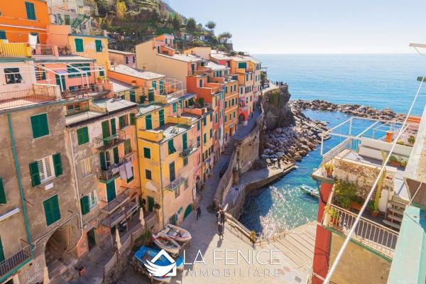 A la foto es mostra l'objecte House by the sea situat a la ciutat de Riomaggiore.