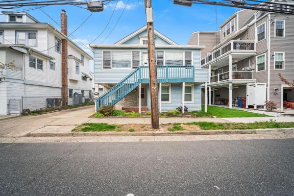 Bilde 3: 3BR Basic Beach - 1 block to Bay