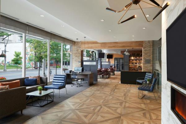 Foto 4: Four Points by Sheraton Windsor Downtown