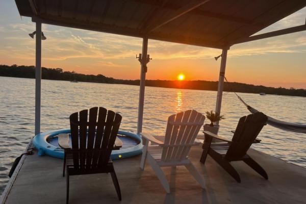 Open Water Sunset Kingsland Lakehouse With Boat Slip - Kingsland, TX