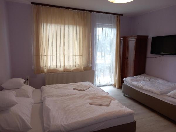 Na fotografii je vidět objekt Berekfürdő vendégház nacházející se ve městě Karcag.