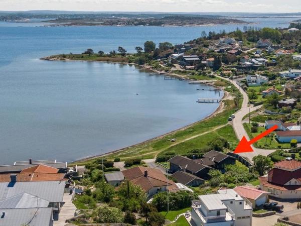 Na zdjęciu widoczny jest obiekt Seafront villa with pool and sauna in Onsala położony w mieście Draget.