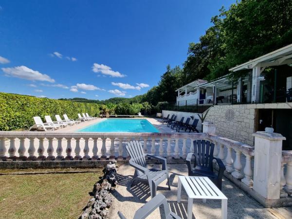 A la foto es mostra l'objecte Les gites du Treil - 2 Grandes piscines privées- 9 chambres - 20 personnes situat a la ciutat de Courbiac.