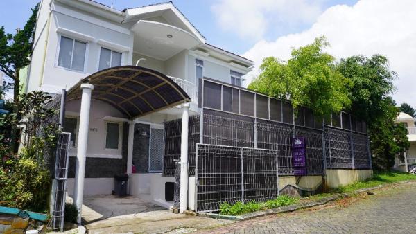 Nella foto è visibile l'oggetto Diyar Villas Puncak K3/9 situato nella città di Puncak.