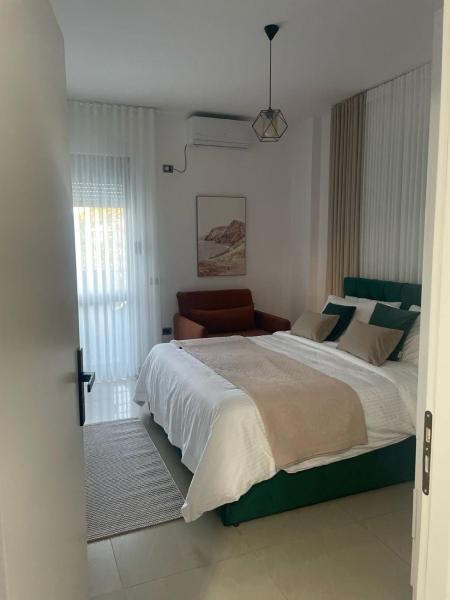 A la foto es mostra l'objecte Seabreeze Apartament Shkembi i Kavajes,Golem,ngjitur me Grand Blue Fafa situat a la ciutat de Golem.