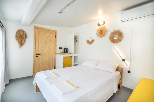 Na zdjęciu widoczny jest obiekt Miloz Rooms położony w mieście Ayvalık.