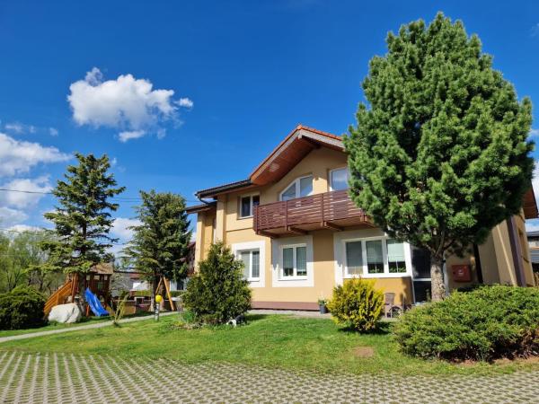 På billedet ses objektet Apartmán Jantoľák beliggende i byen Zuberec.