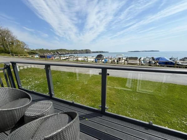 Na zdjęciu widoczny jest obiekt Lydstep Beach Village - 89 Haven Crest położony w mieście Lydstep.