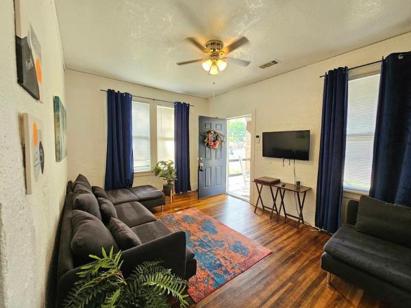 Op de foto is het object Cool and calm place to live te zien, gelegen in de stad Memphis.