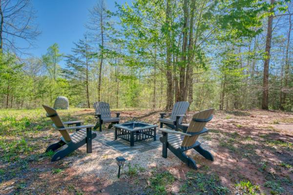 Na fotografii je vidět objekt Cozy Carolina Private Cabin With Firepit nacházející se ve městě Spindale.