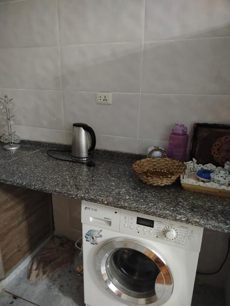Na fotografii je vidět objekt شقق ابو يزن عجلون بالقرب من محمية عجلون nacházející se ve městě Ajloun.