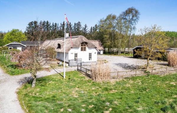 The photo shows the Cozy Home In Asaa With Wifi located in the city of Aså.