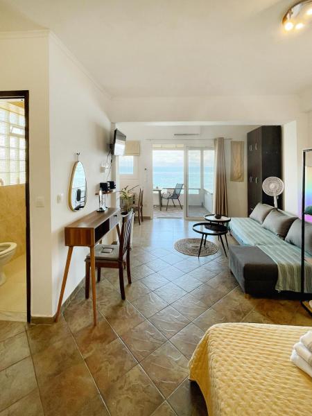 A la foto es mostra l'objecte Chelona - Coastal Apartment situat a la ciutat de Corfu.