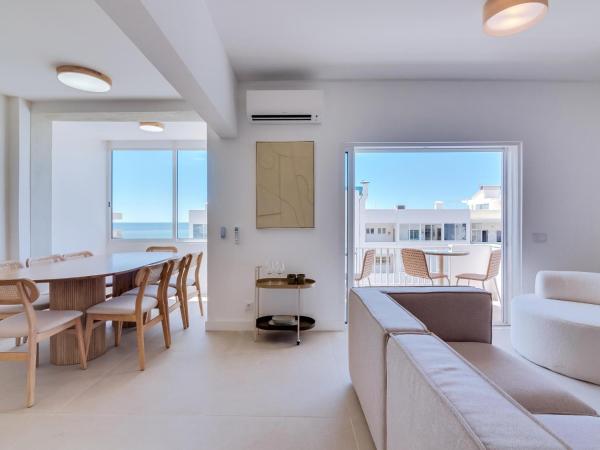Art And Sea 2 Bedroom Apartment - Almancil