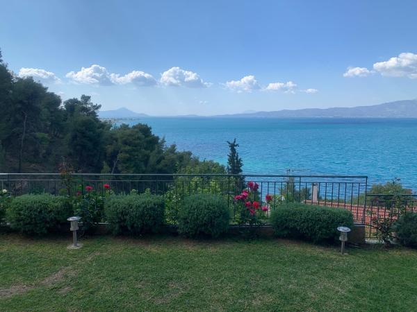 På billedet ses objektet Amfiteatrico Sea View - Oropos - Attiki beliggende i byen Markópoulon Oropoú.