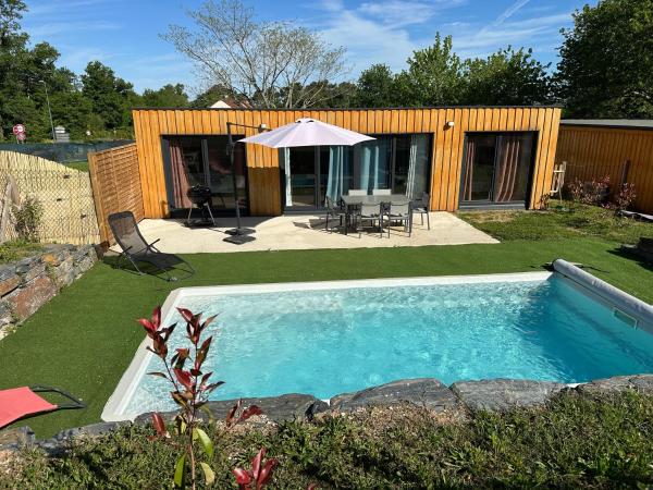 A la foto es mostra l'objecte Les Chalets du Pialou situat a la ciutat de Cosnac.