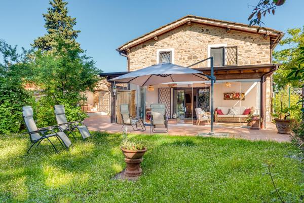 På billedet ses objektet Country house on the Florence hills beliggende i byen Antella.