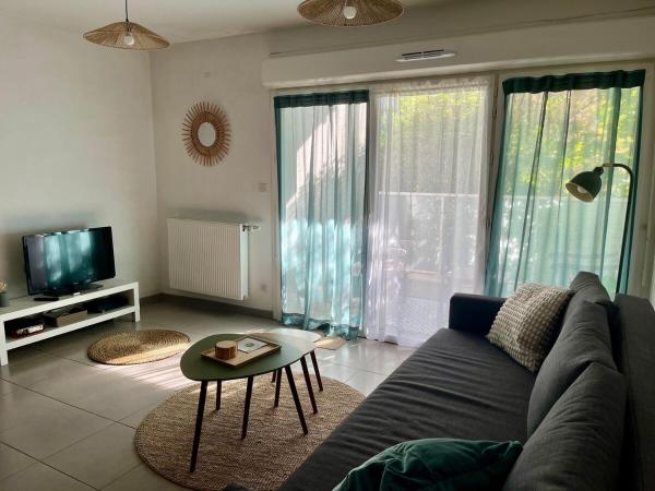 A la foto es mostra l'objecte La Pessacaise conviviale Nice friendly apartment with Terrace Pessac Bordeaux situat a la ciutat de Pessac.